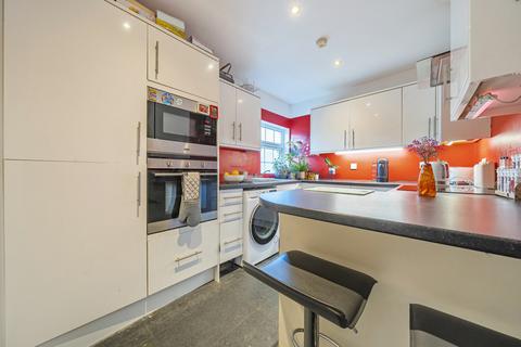 2 bedroom maisonette for sale, Elgar Road, Reading, Berkshire