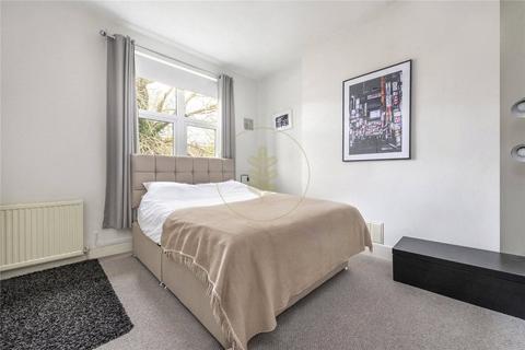 2 bedroom apartment to rent, Loveridge Road, London, NW6