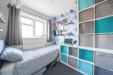 14 Acorn Close, Selsey, Chichester, PO20 9HL