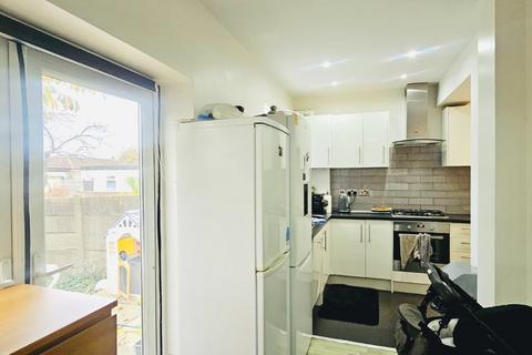 17 Westbury Avenue, Southall, UB1 2UY
