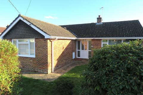 2 bedroom detached bungalow to rent, Ashley Common Road, New Milton, BH25 5AN