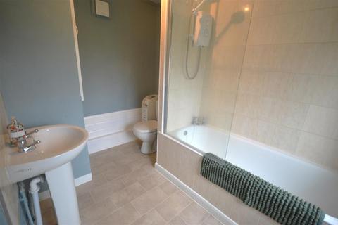 3 bedroom semi-detached house to rent, Hereford HR4