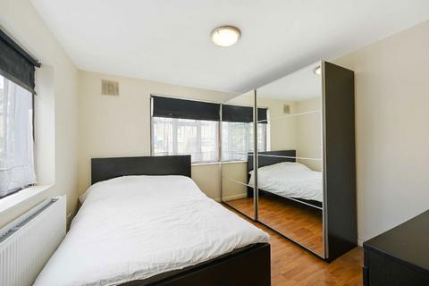 2 bedroom flat to rent, Coningham Road, London W12