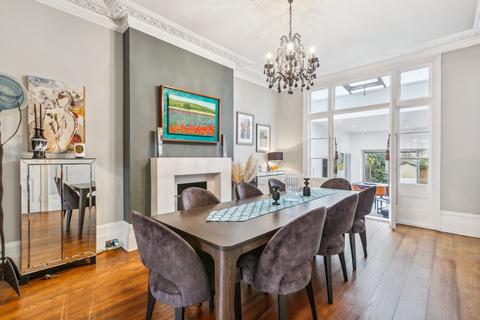 5 bedroom semi-detached house for sale, Trinity Road, London, SW18