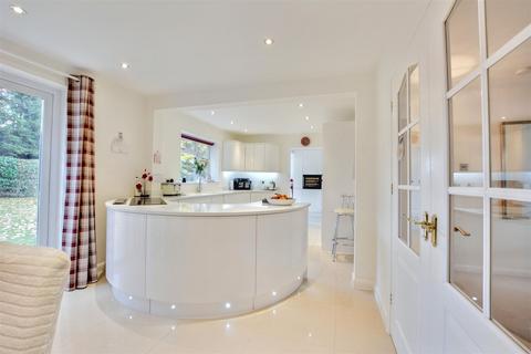 5 bedroom detached house for sale, Birch Lea, Redhill, Nottingham