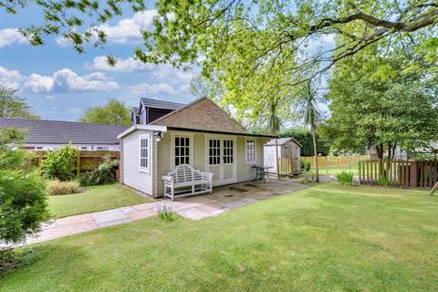 5 Birch Lea, Redhill, Nottingham, NG5 8LT