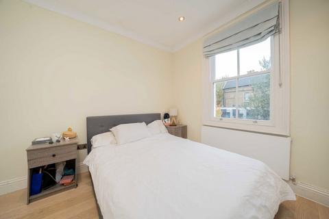 2 bedroom flat for sale, Fulham Road, London SW6