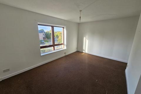 2 bedroom flat to rent, Dalriada Crescent, Forgewood