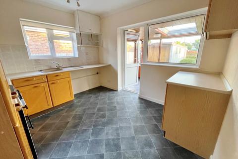 2 bedroom bungalow for sale, Southbourne Avenue, Holbury