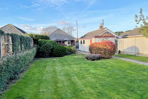 2 bedroom bungalow for sale, Southbourne Avenue, Holbury