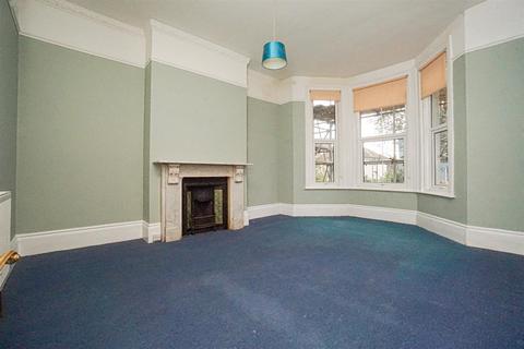 2 bedroom flat for sale, Pevensey Road, St. Leonards-On-Sea