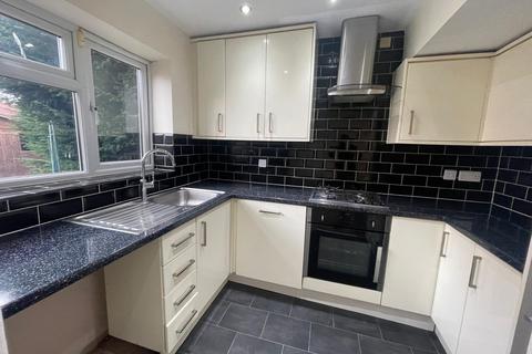 3 bedroom end of terrace house to rent, 46 Harebell Close, WS5 4RS