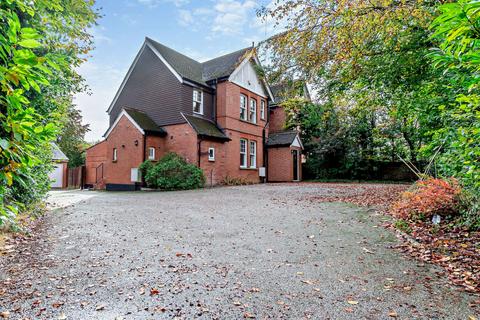 4 bedroom semi-detached house for sale, Shire Lane, Chorleywood, WD3