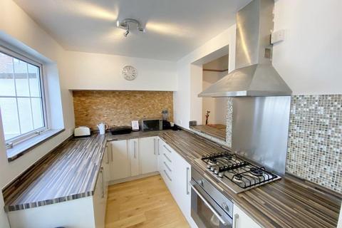 2 bedroom cottage to rent, High Street, Macclesfield, Cheshire