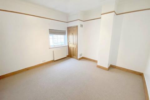 2 bedroom cottage to rent, High Street, Macclesfield, Cheshire