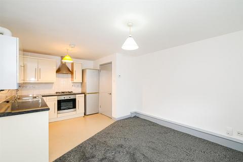 2 bedroom flat to rent, Wanstead Lane, Ilford, IG3