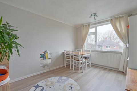 49 Hollythorpe Road, Sheffield, S8 9NF