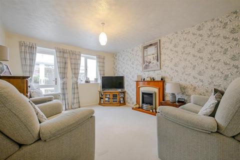 2 bedroom terraced house for sale, Kennet Close, Berinsfield OX10