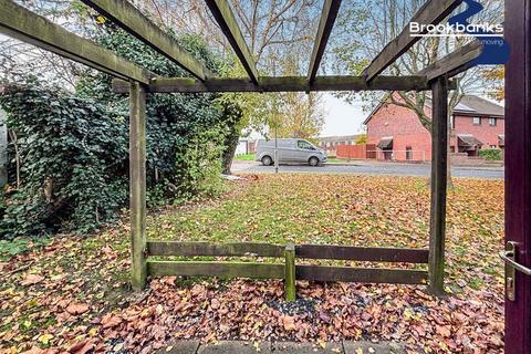 undefined, Sprucedale Close, Swanley, BR8