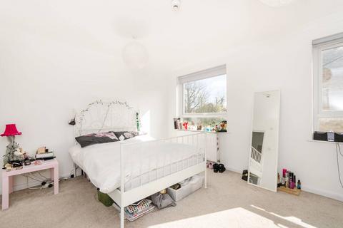 4 bedroom terraced house to rent, Malbrook Road, West Putney, London, SW15