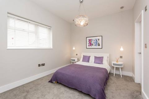 2 bedroom flat for sale, Melrose Avenue, Willesden Green, London, NW2