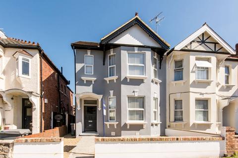 2 bedroom flat for sale, Melrose Avenue, Willesden Green, London, NW2