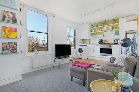 1 bedroom flat for sale, Batley Road, Stoke Newington, N16