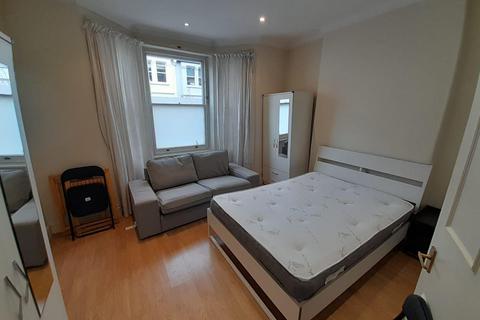 1 bedroom flat to rent, Kingwood Road, Fulham, London