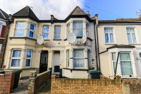 3 bedroom terraced house for sale, Harringay Road, N15