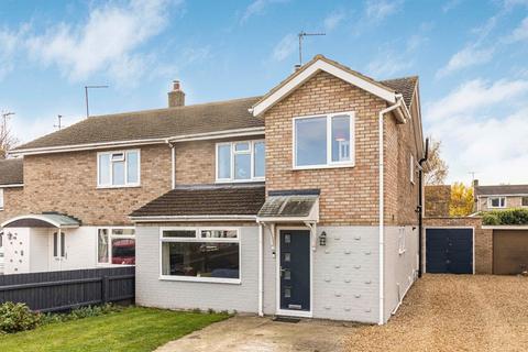 4 bedroom semi-detached house for sale, Trinity Close, Cambridge CB23