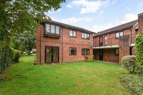 7 Hoadlands, Petersfield, GU31 4PF