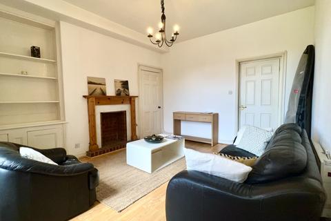 2 bedroom flat to rent, Victoria Square, Newcastle upon Tyne NE2