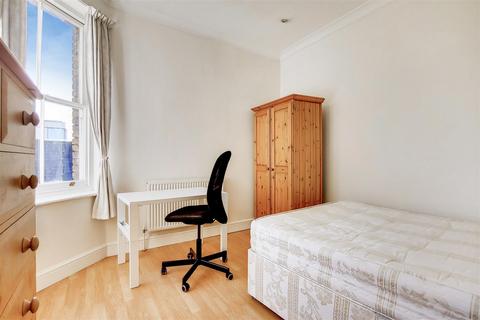 2 bedroom flat to rent, Kingwood Road, Fulham