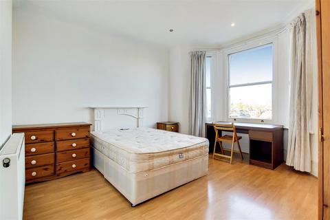 2 bedroom flat to rent, Kingwood Road, Fulham