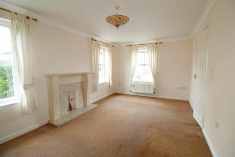 3 bedroom end of terrace house to rent, Windmill Meadow, Wem