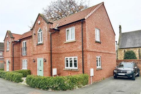 4 bedroom house to rent, Shepherds Mews, Long Street, Easingwold