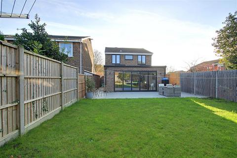 4 bedroom detached house for sale, Thamesdale, London Colney, St. Albans