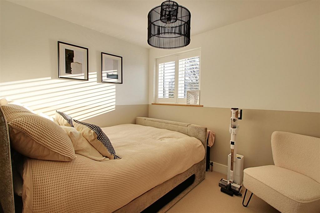 Bedroom 2.jpg