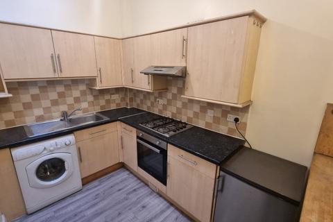 2 bedroom flat to rent, Pitt Street, Leith, Edinburgh, EH6