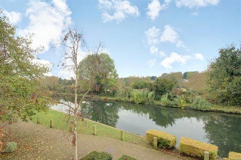 undefined, Ovaltine Court, Kings Langley