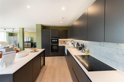 3 bedroom apartment to rent, New Tannery Way, London, SE1