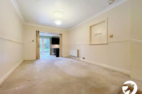 4 bedroom detached house to rent, The Willows, Kemsley, Sittingbourne, Kent, ME10