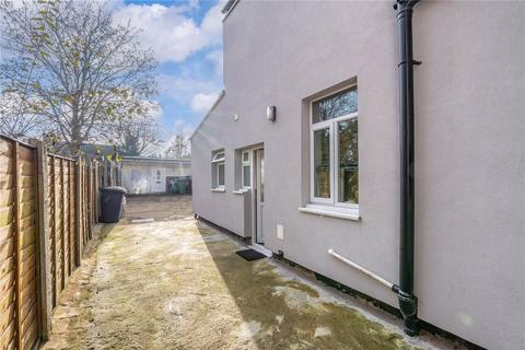 27 Rayleigh Road, Wolverhampton, WV3 0AR