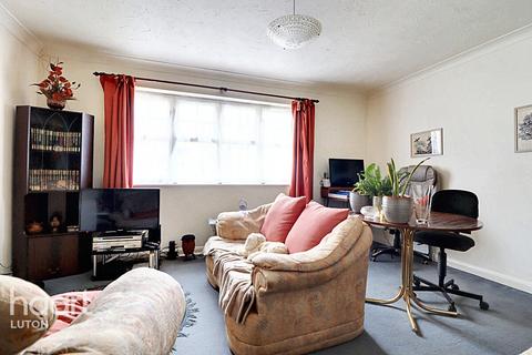 1 bedroom apartment for sale, Earls Meade, Luton