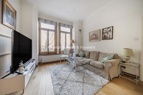 2 bedroom apartment to rent, Primrose Gardens Belsize Park NW3