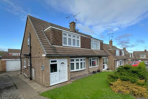 2 bedroom semi-detached house for sale, Truro Close, Rainham,