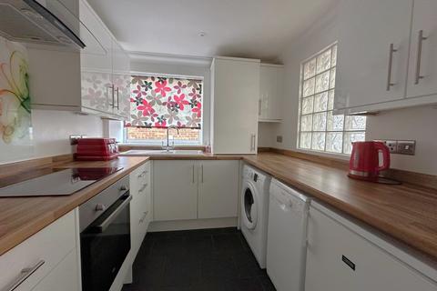 2 bedroom semi-detached house for sale, Truro Close, Rainham,