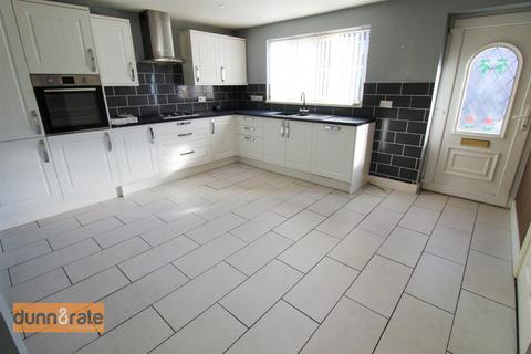 3 bedroom townhouse for sale, Edge View Road, Stoke-On-Trent ST2