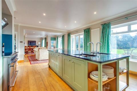 5 bedroom detached house to rent, School Lane, Marlow SL7