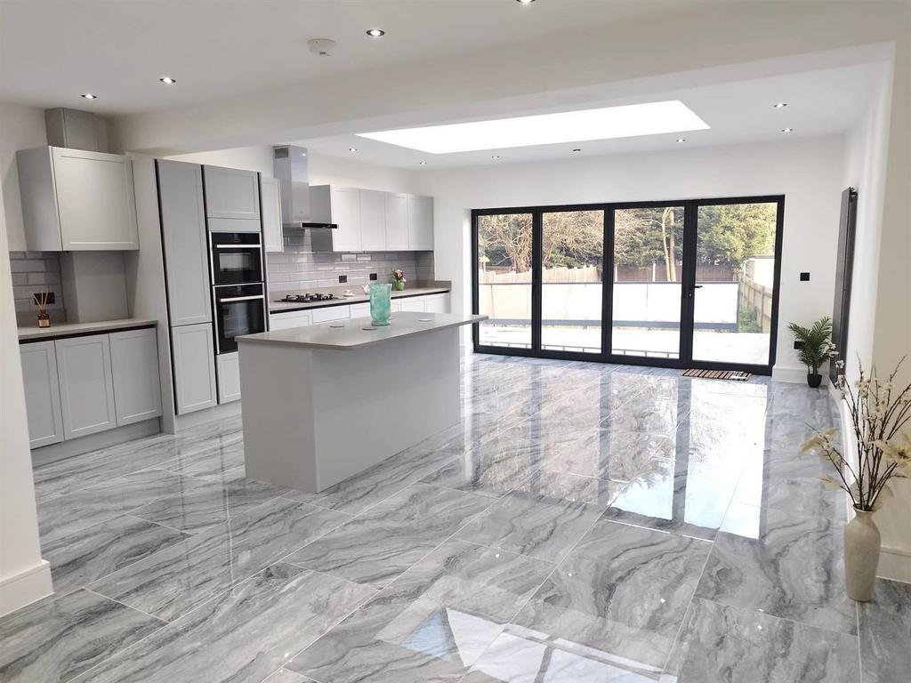 Open Plan Kitchen + Reception 1